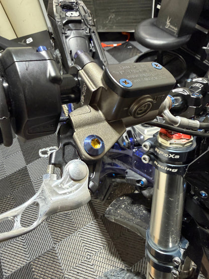 Ultra Bee Handle Bar Titanium Kit ($80 Value)